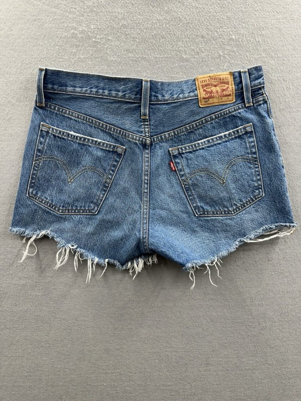 LEVI'S 501 Jean Shorts Womens W29 High Rise Distressed Denim Cut Off Frayed Hem